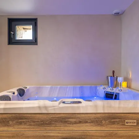 Grange De Clyna-piscine & A 10 Min Du Circuit Holiday home