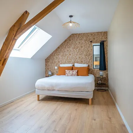 Holiday home Grange De Clyna-piscine & A 10 Min Du Circuit