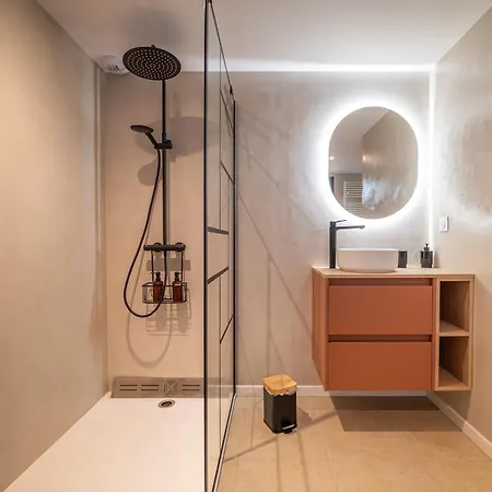 Grange De Clyna-piscine & A 10 Min Du Circuit Guemardieres