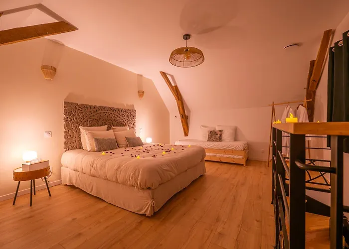 Casa de Férias Grange De Clyna-piscine&spa à 10 Min Du Circuit Guemardieres